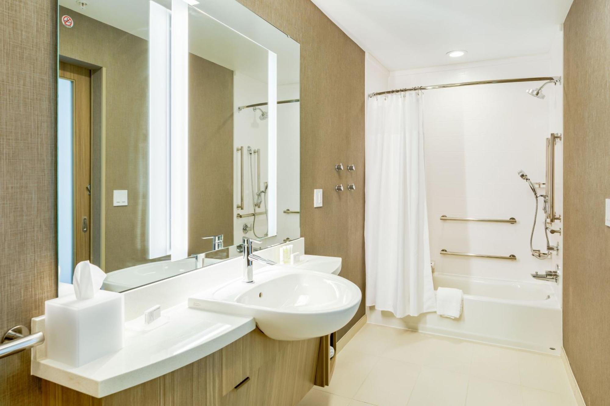 Springhill Suites By Marriott Topeka Southwest Extérieur photo