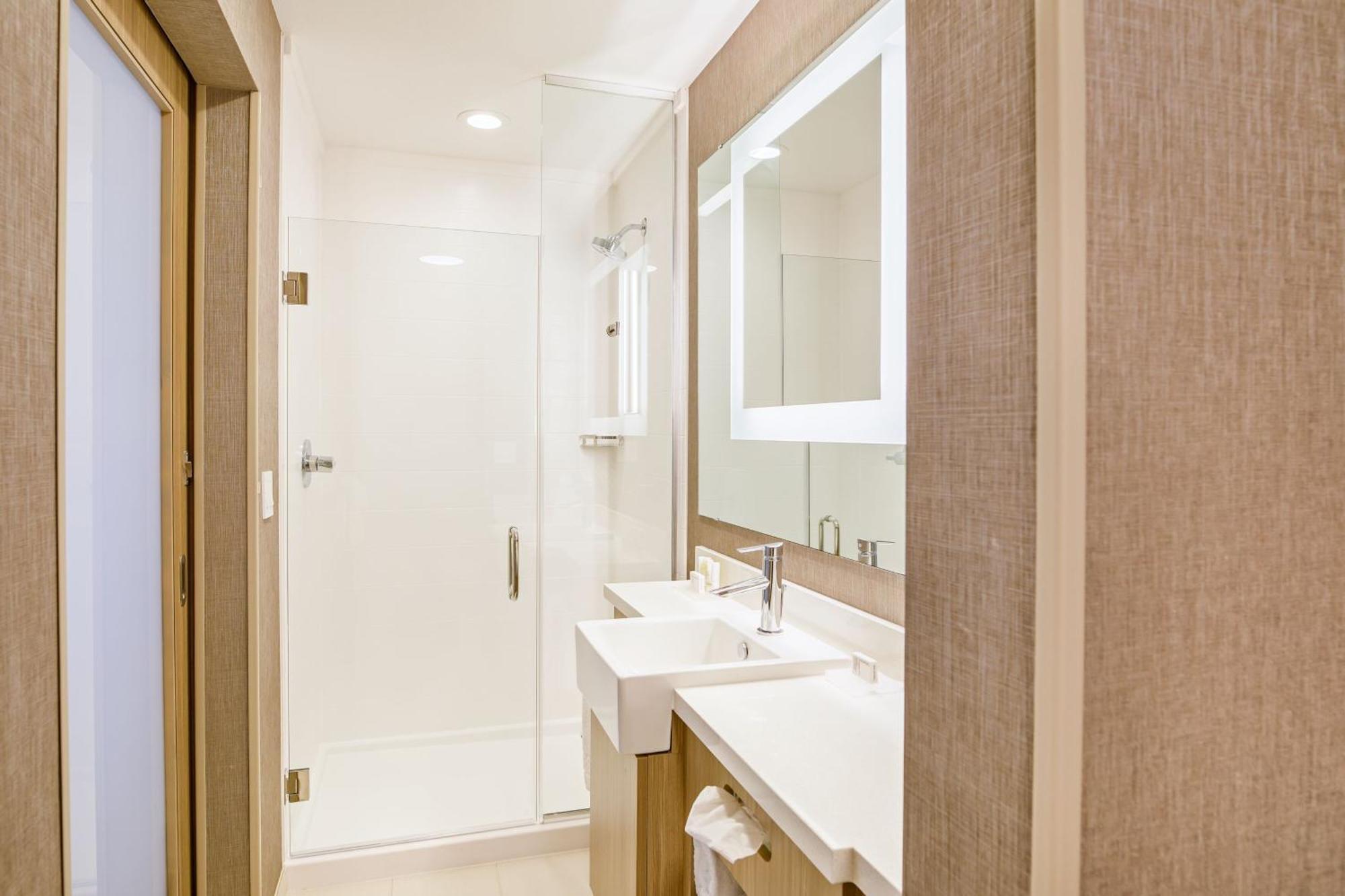 Springhill Suites By Marriott Topeka Southwest Extérieur photo